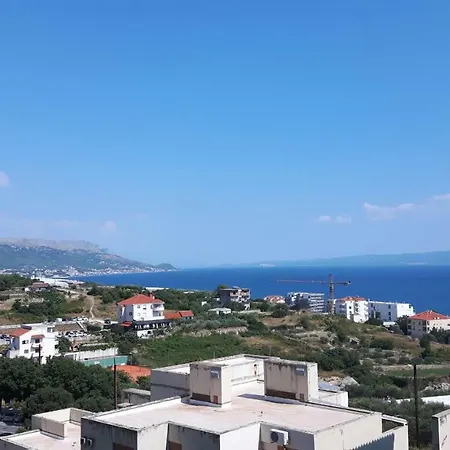 Karina Apartment Split